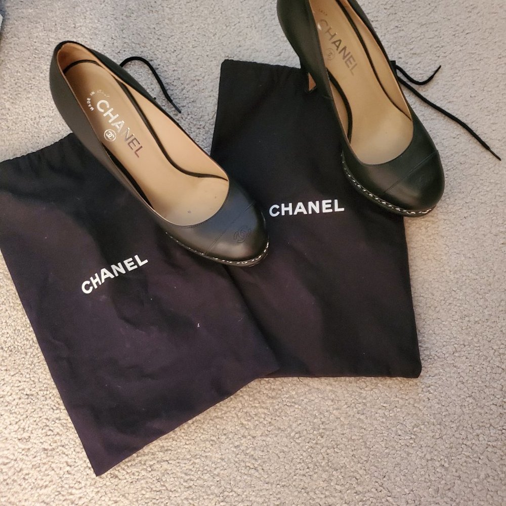 Chanel Patent Platform leather 38 EU